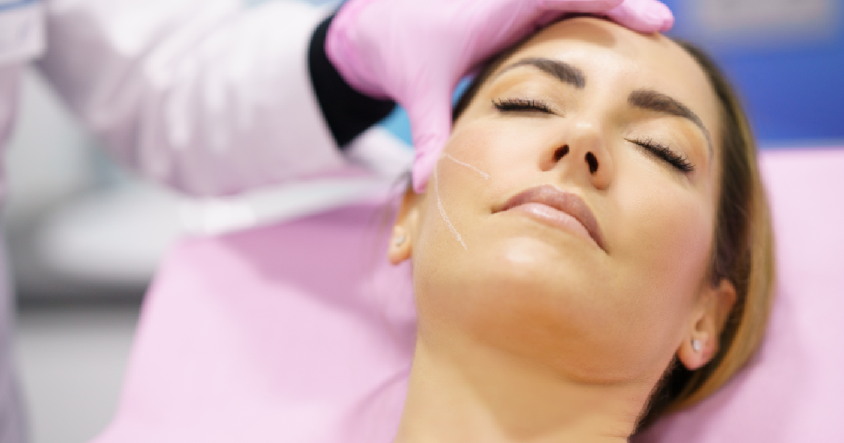 Women receiving a PDO thread lift treatment in Edina, MN